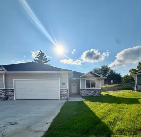 $350,000 | 3423 Lafayette Street, Sioux City, IA 51104