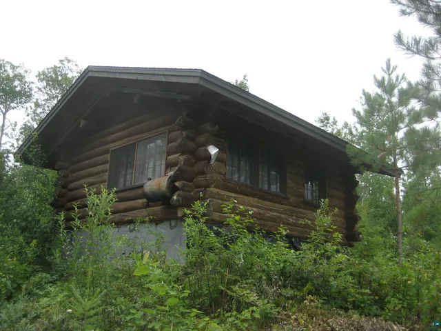 $320,000 | 13848 Queen's Bay Road, Ely, MN 55731