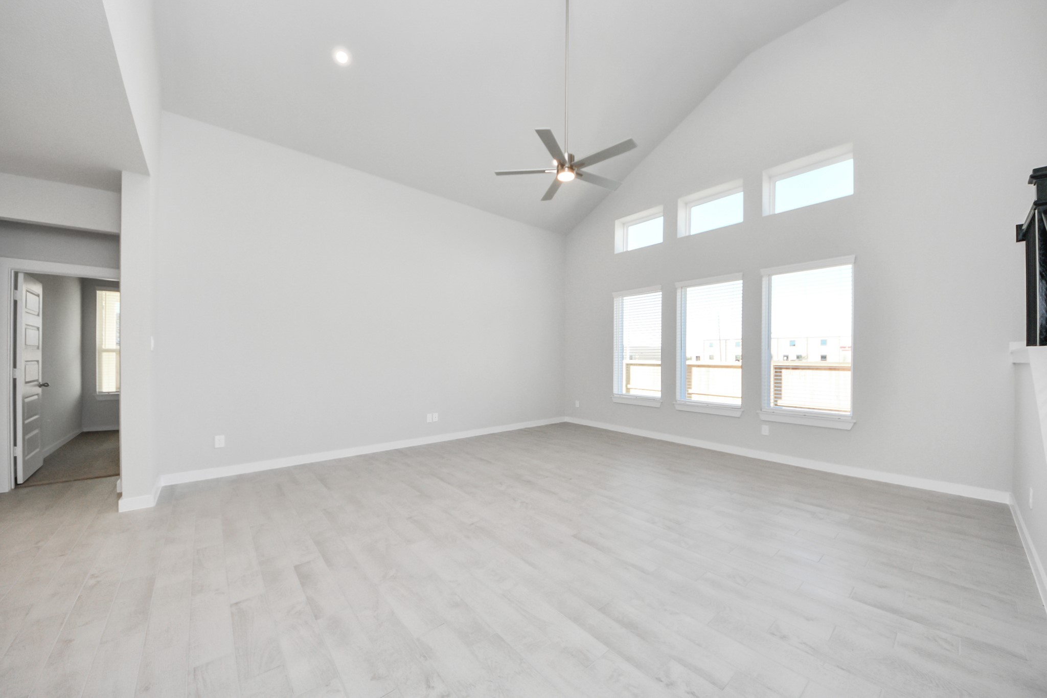 15807 Telge Ridge Lane Cypress, TX 77429 - Photo 17 of 45 an empty room with a window and ceiling fan