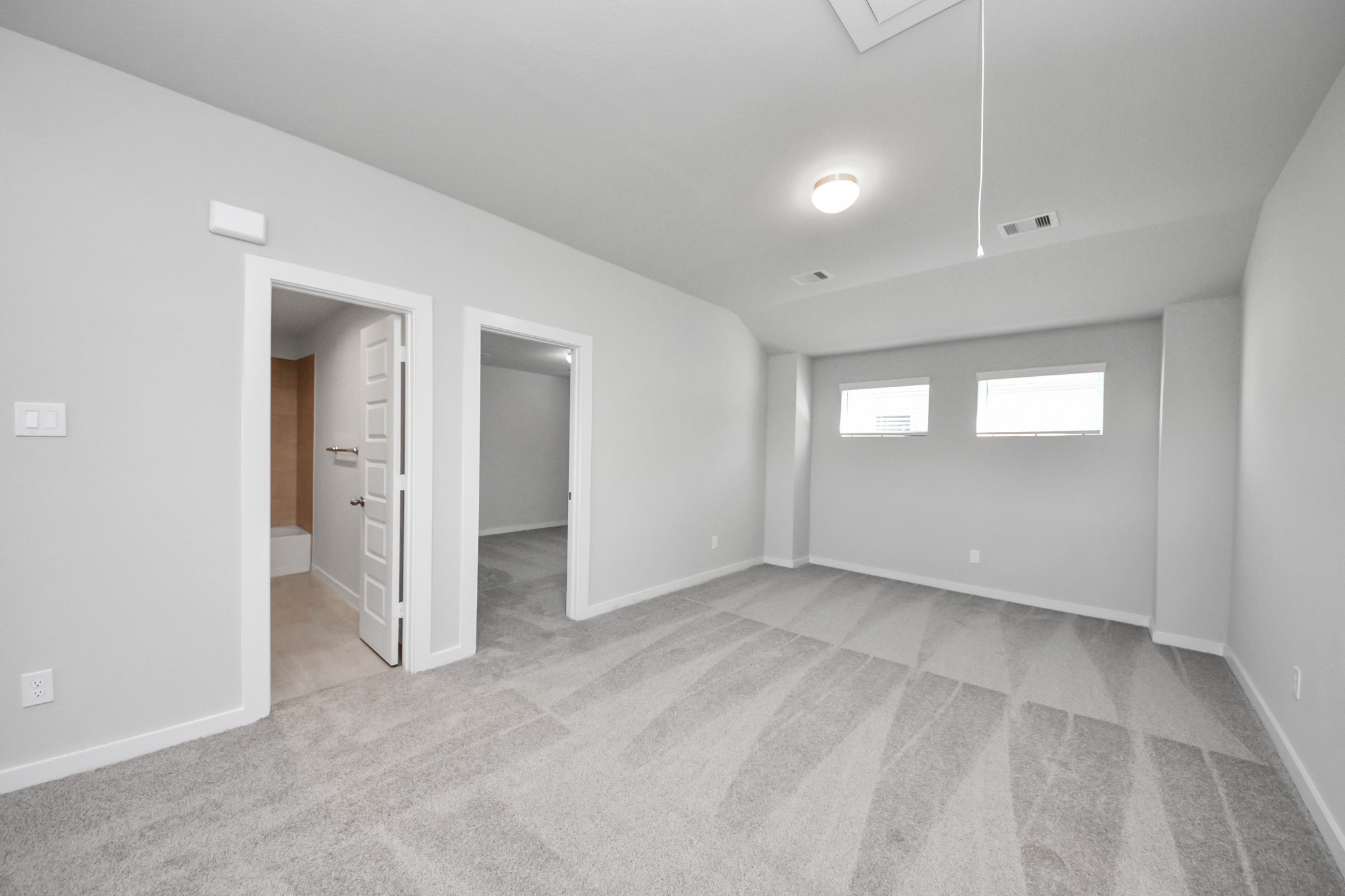 15807 Telge Ridge Lane Cypress, TX 77429 - Photo 30 of 45 a view of an empty room with window and closet area