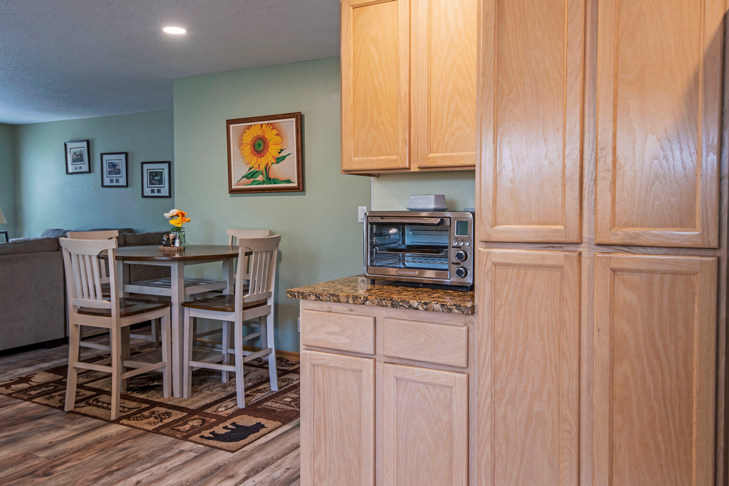 3752 Southwest Volcano Place Redmond, OR 97756 - Photo 6 of 29 7