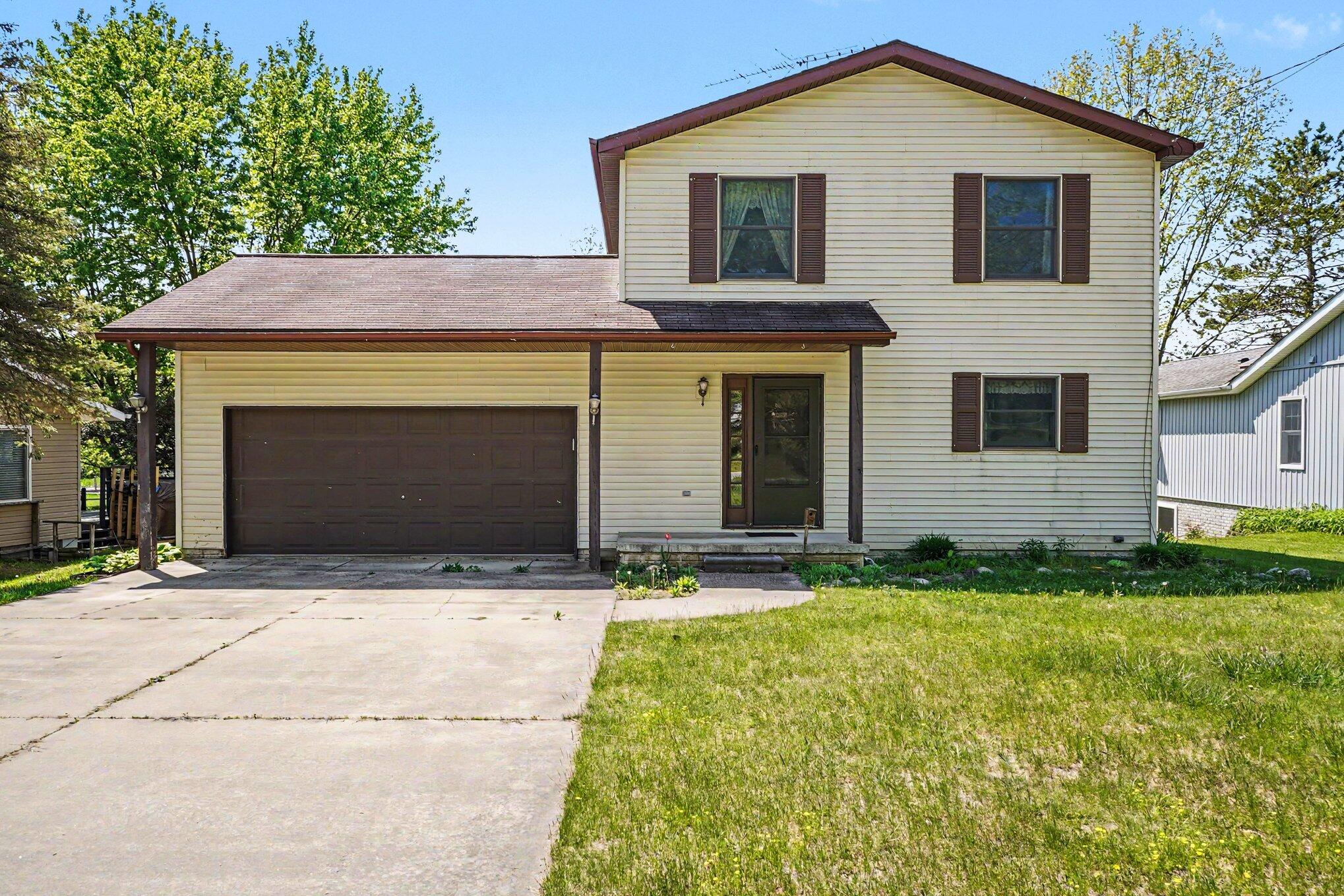 2675 West Lily Lake Road Harrison, MI 48625 - Photo 1 of 39 Front