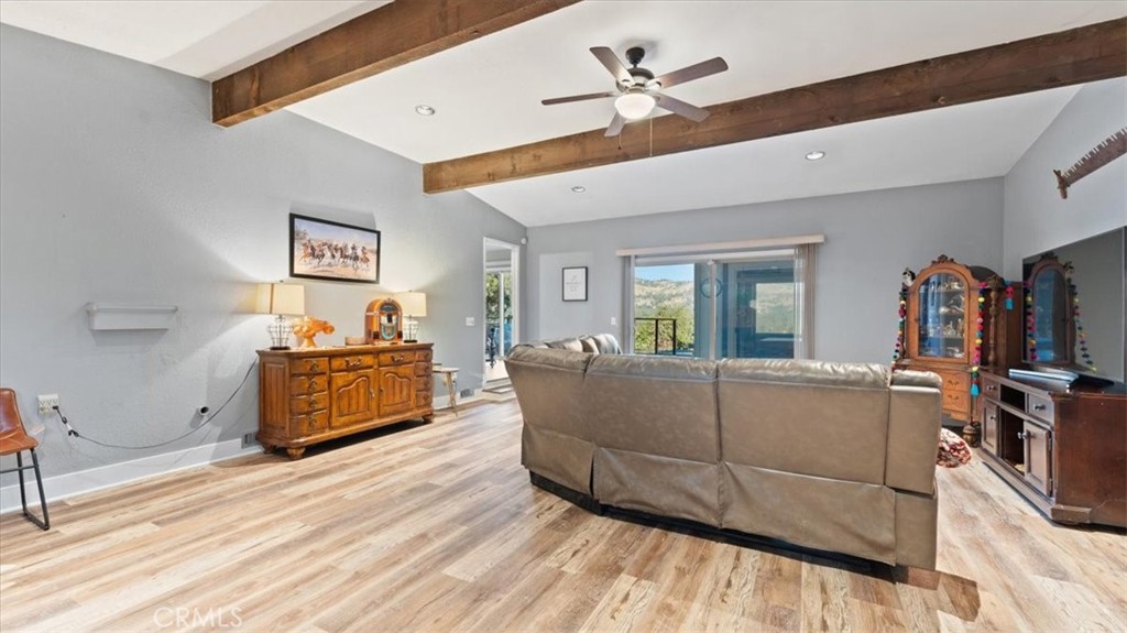 32 Mission Olive Road Oroville, CA 95966 - Photo 18 of 52 a living room with furniture