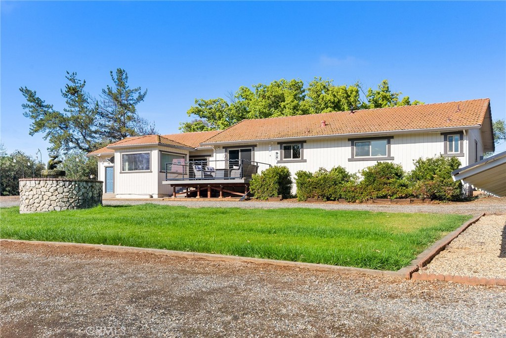 32 Mission Olive Road Oroville, CA 95966 - Photo 28 of 52 a view of a yard in front of a house
