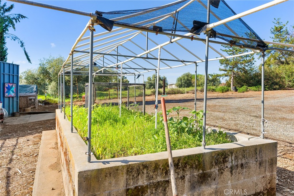 32 Mission Olive Road Oroville, CA 95966 - Photo 31 of 52 a view of a backyard with sitting area