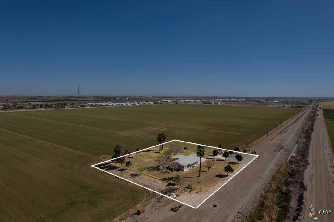 1803 Jeffery Road El Centro, CA 92243 - Photo 1 of 30 Gallery Image 1
