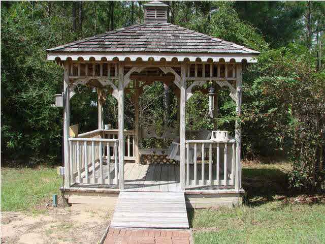 9115 Byrom Campbell Road Pace, FL 32571 - Photo 19 of 25 Gazebo