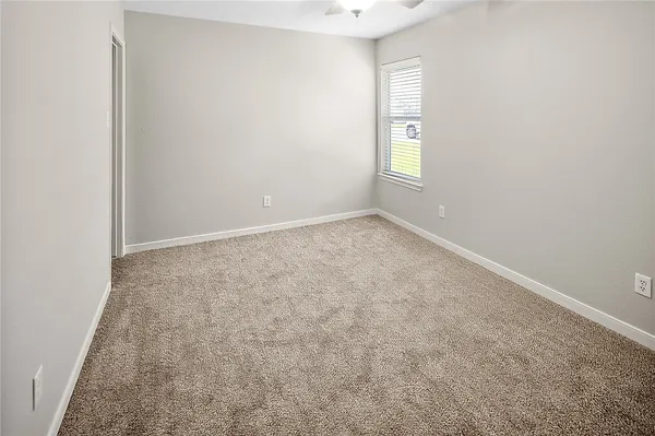 $1,900 | 916 Crested Point Drive, College Station, TX 77845