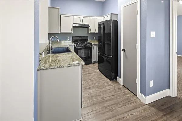 $1,900 | 916 Crested Point Drive, College Station, TX 77845