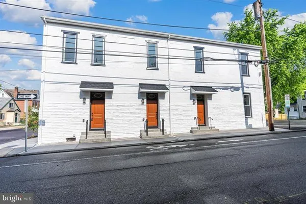 $1,950 | 151 North York Street, Unit C, Pottstown, PA 19464