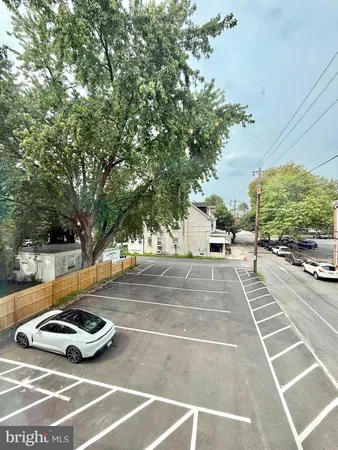 $1,950 | 151 North York Street, Unit C, Pottstown, PA 19464