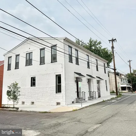 $1,950 | 151 North York Street, Unit C, Pottstown, PA 19464