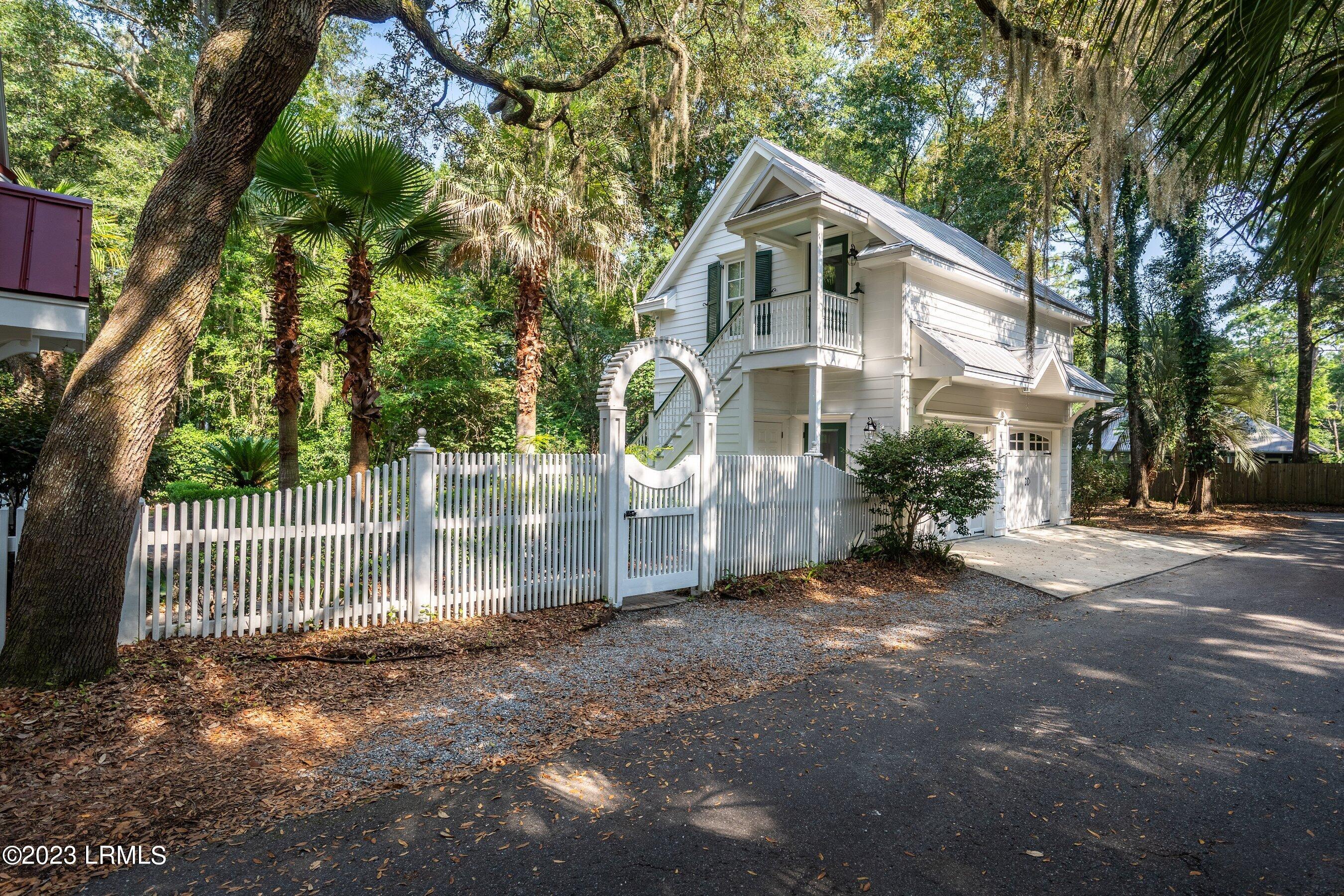 40 Mises Road Beaufort, SC 29907 - Photo 7 of 48 DSC09092-HDR-1.jpg-SMALL