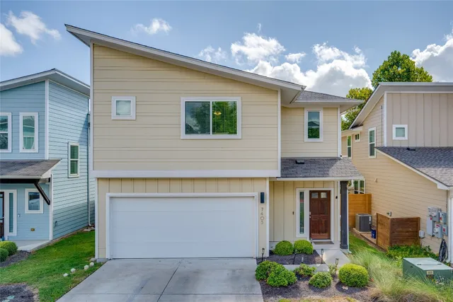 $2,500 | 7405 Buchholz Street, Unit 48, Austin, TX 78745