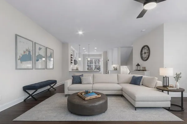 $879,900 | 193 2nd Avenue, Fontana, WI 53125