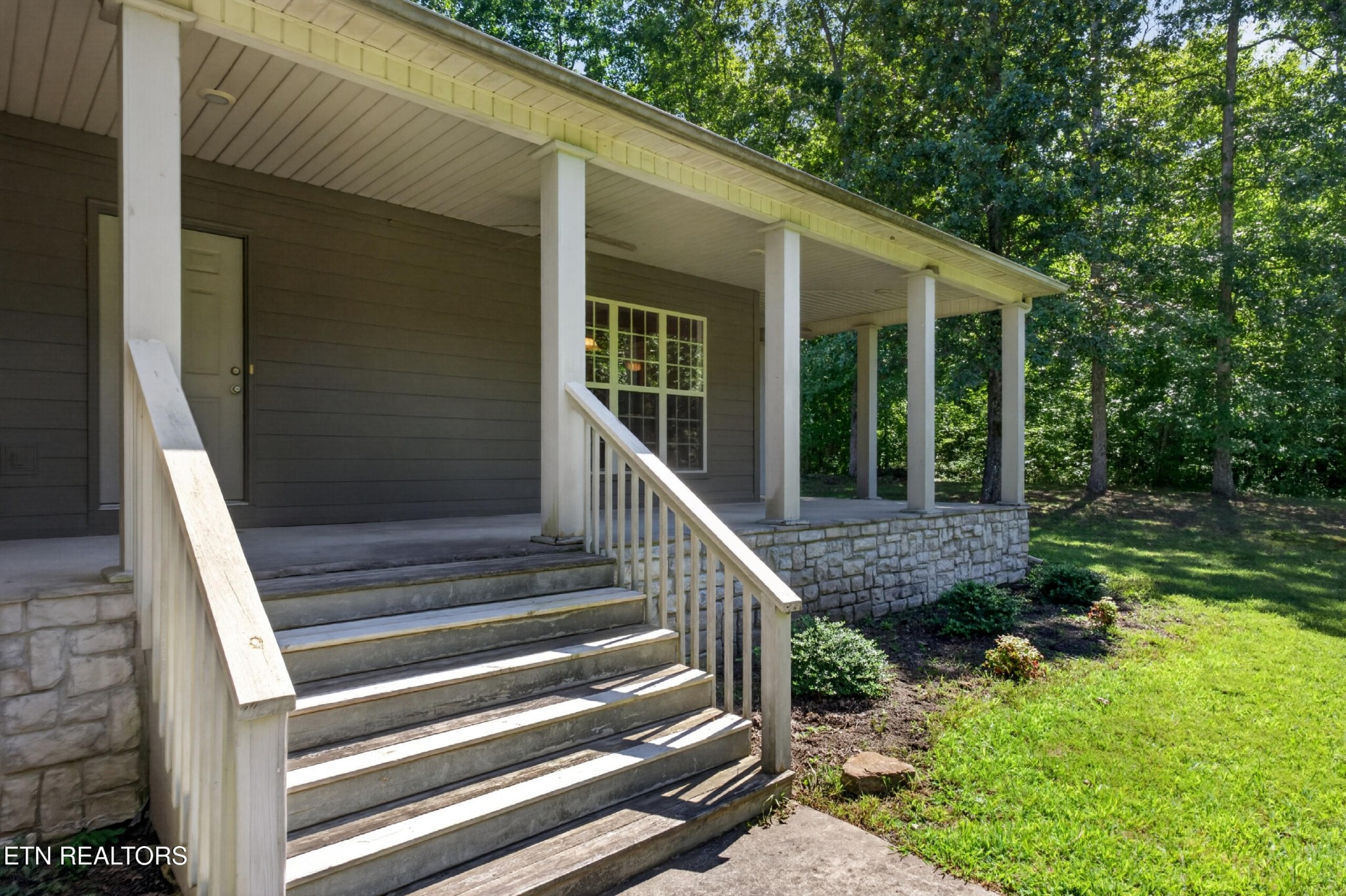 813 Mayland Road Crossville, TN 38571 - Photo 5 of 60 Gallery Image 5