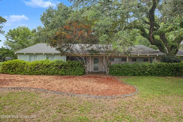 $298,000 | 6621 Golf Club Drive, Diamondhead, MS 39525