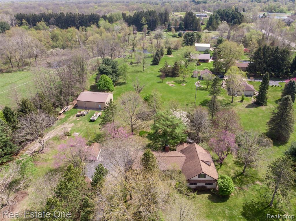 9050 Earhart Road South Lyon, MI 48178 - Photo 48 of 55