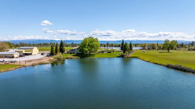 a view of a lake with houses
