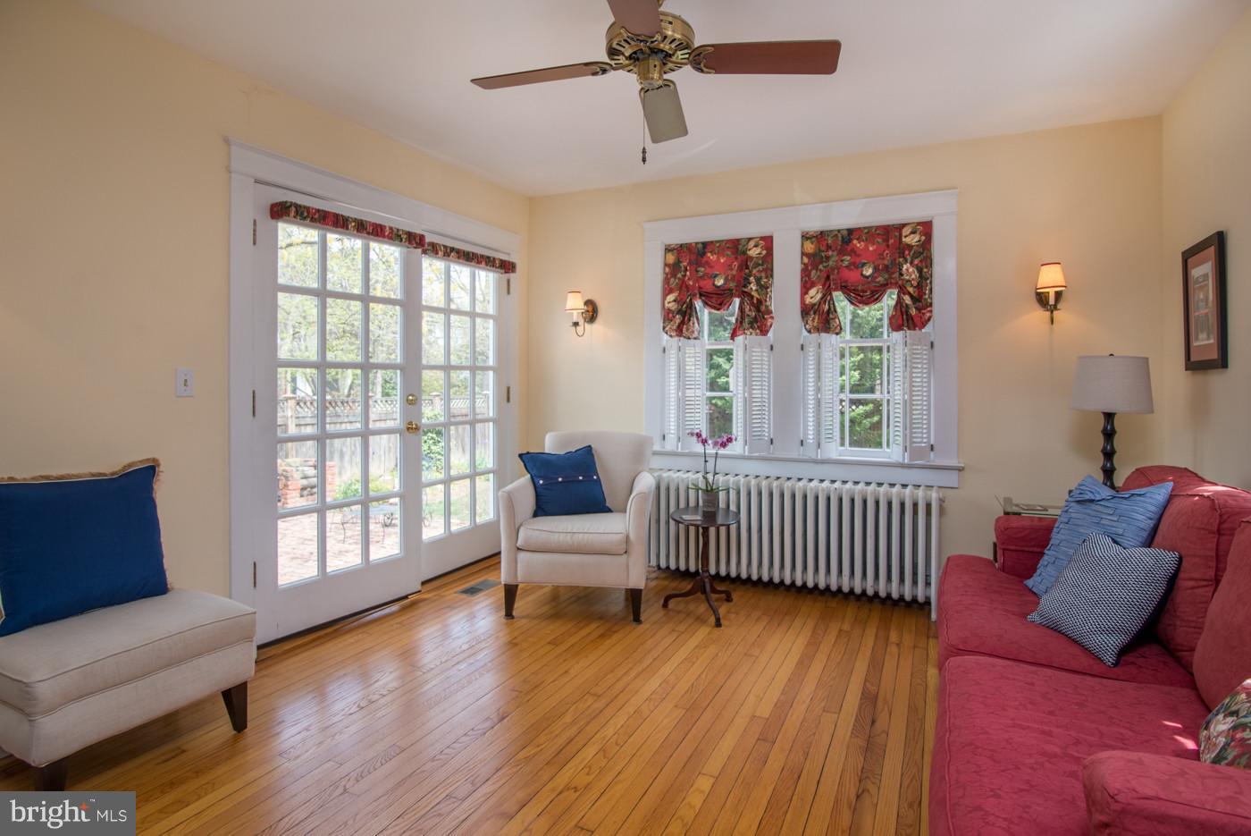 207 Russell Road Alexandria, VA 22301 - Photo 14 of 30 Interior (General)