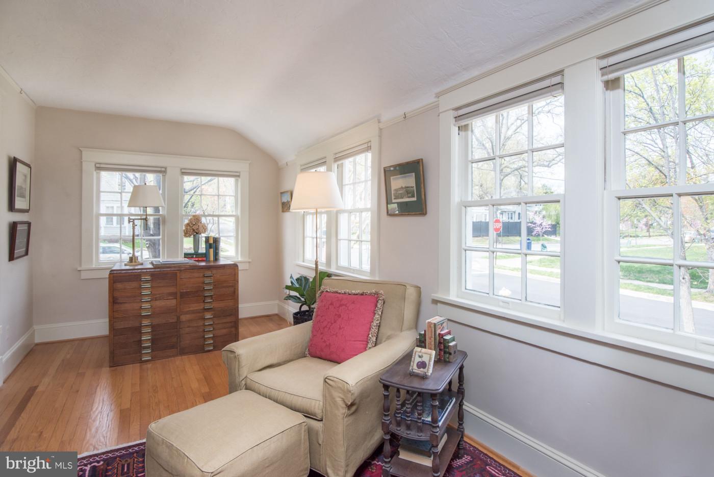 207 Russell Road Alexandria, VA 22301 - Photo 21 of 30 Interior (General)