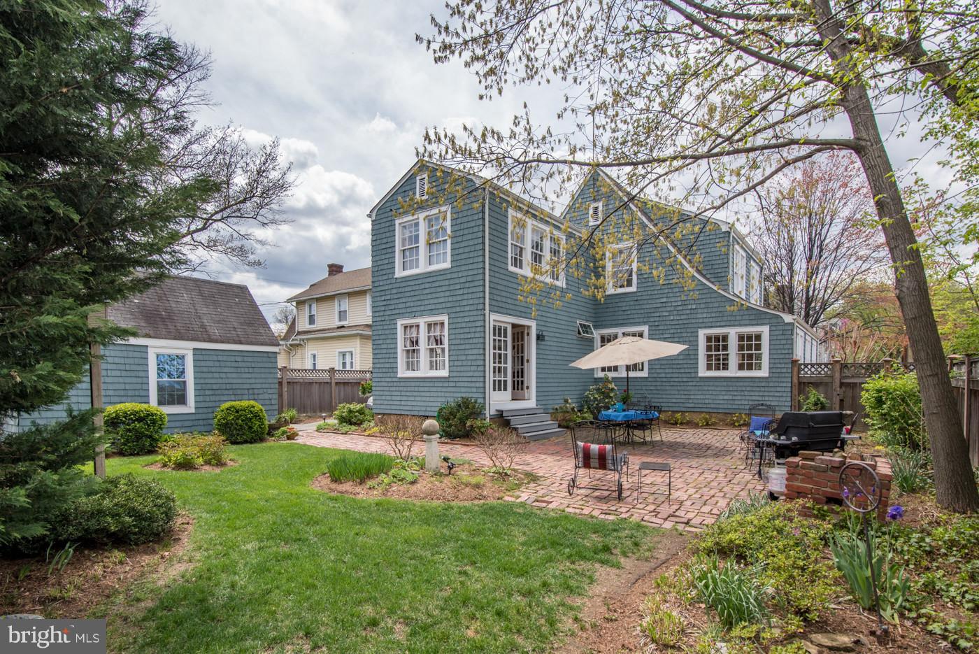 207 Russell Road Alexandria, VA 22301 - Photo 27 of 30 Exterior (Rear)