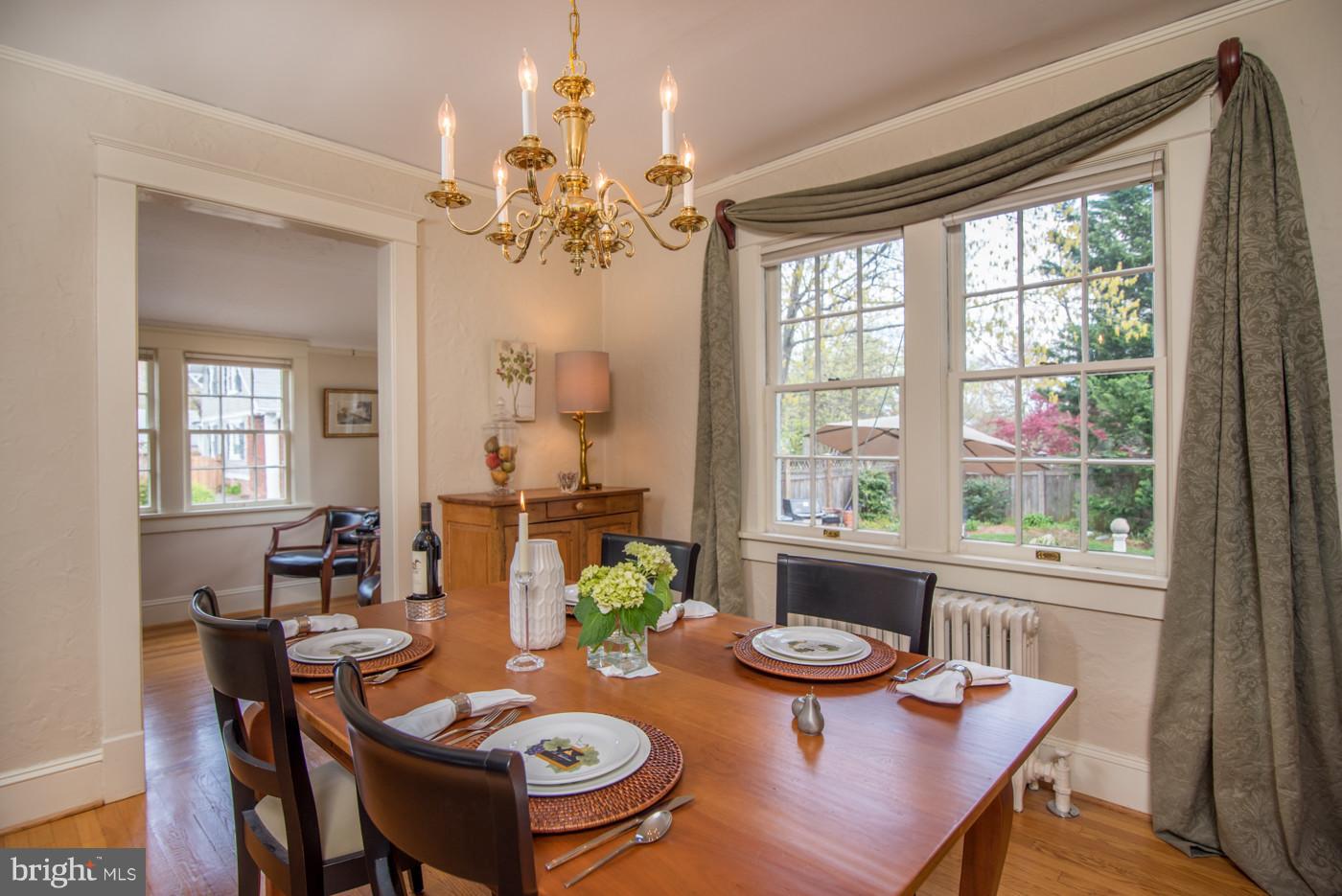 207 Russell Road Alexandria, VA 22301 - Photo 5 of 30 Dining Room