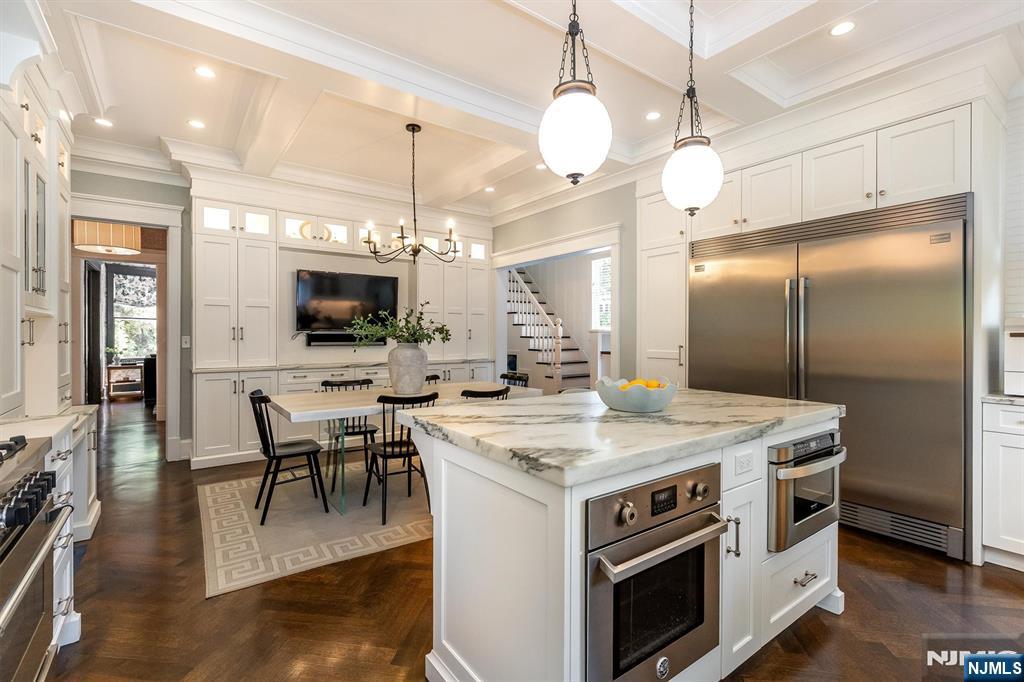 380 Ridgewood Avenue Glen Ridge, NJ 07028 - Photo 23 of 50