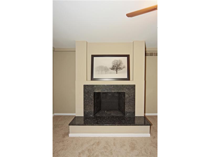 6436 Graham Road Indianapolis, IN 46220 - Photo 12 of 24 Gallery Image 12