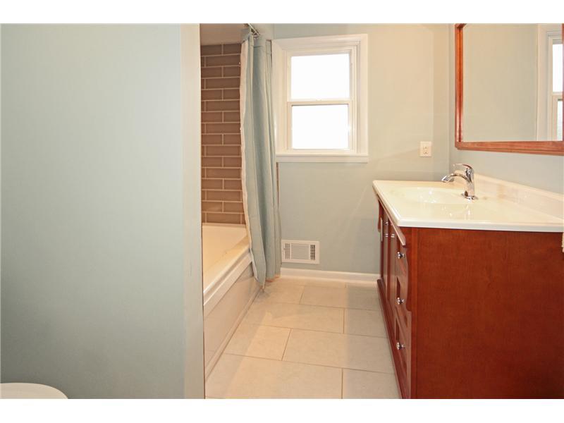 6436 Graham Road Indianapolis, IN 46220 - Photo 20 of 24 Gallery Image 20