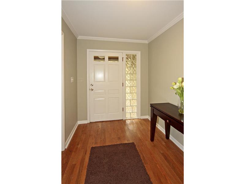 6436 Graham Road Indianapolis, IN 46220 - Photo 3 of 24 Gallery Image 3