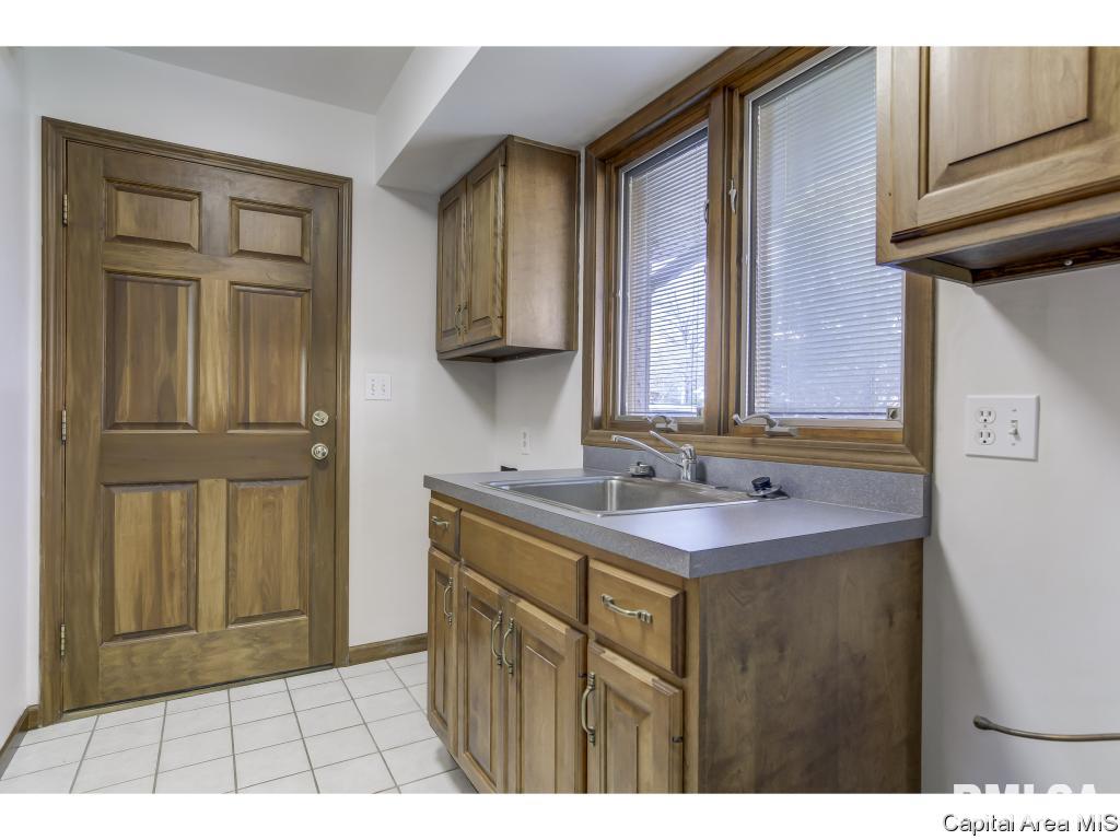 73 Pine Cove Springfield, IL 62712 - Photo 20 of 36