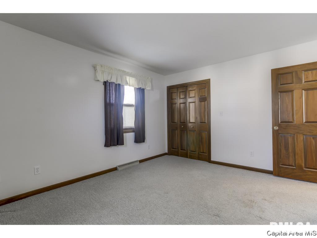 73 Pine Cove Springfield, IL 62712 - Photo 6 of 36
