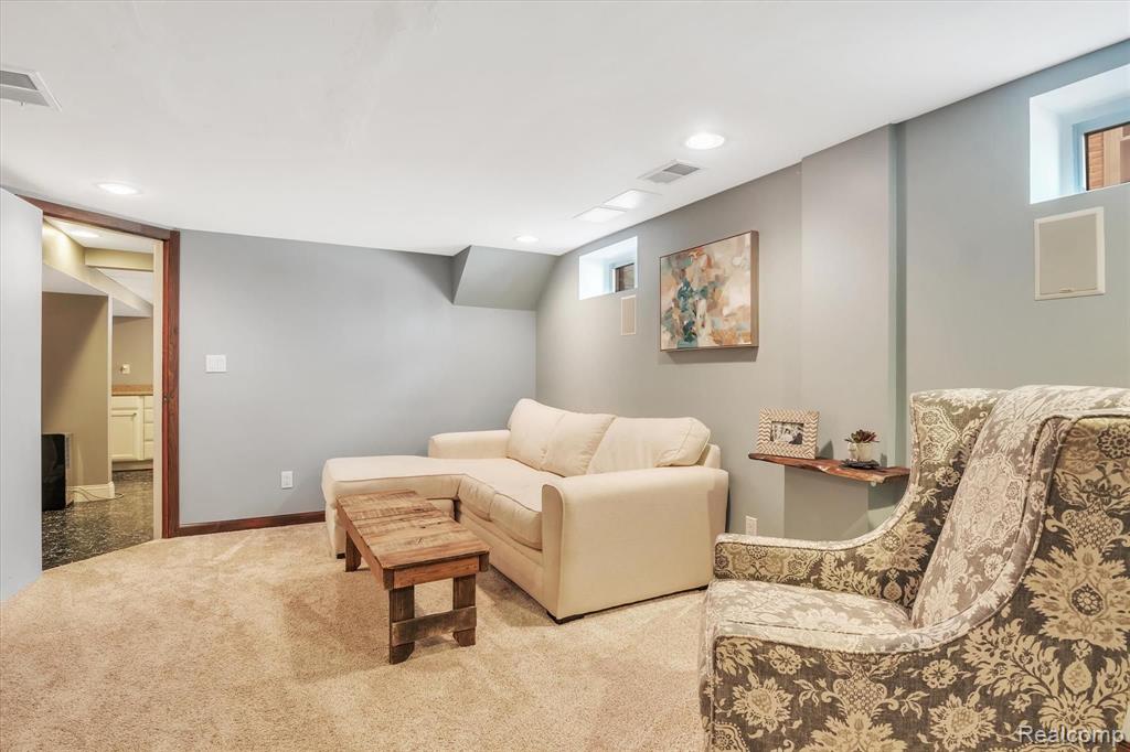 9539 Inkster Road Livonia, MI 48150 - Photo 34 of 52