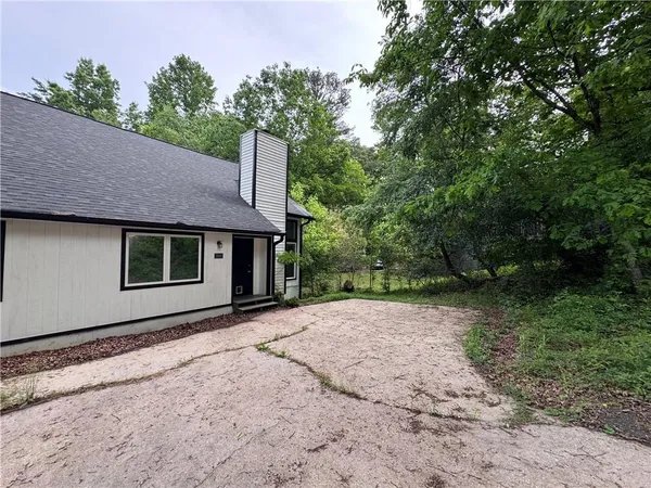 $1,500 | 3912 Darryl Lane, Gainesville, GA 30506