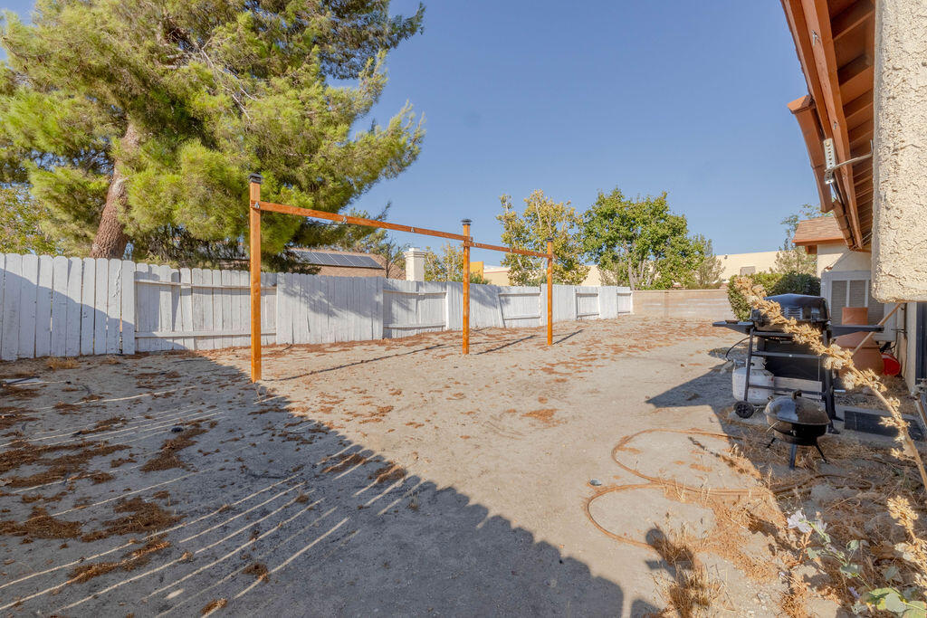 4359 Saddleback Road Palmdale, CA 93552 - Photo 17 of 19 0G7A7776-HDR