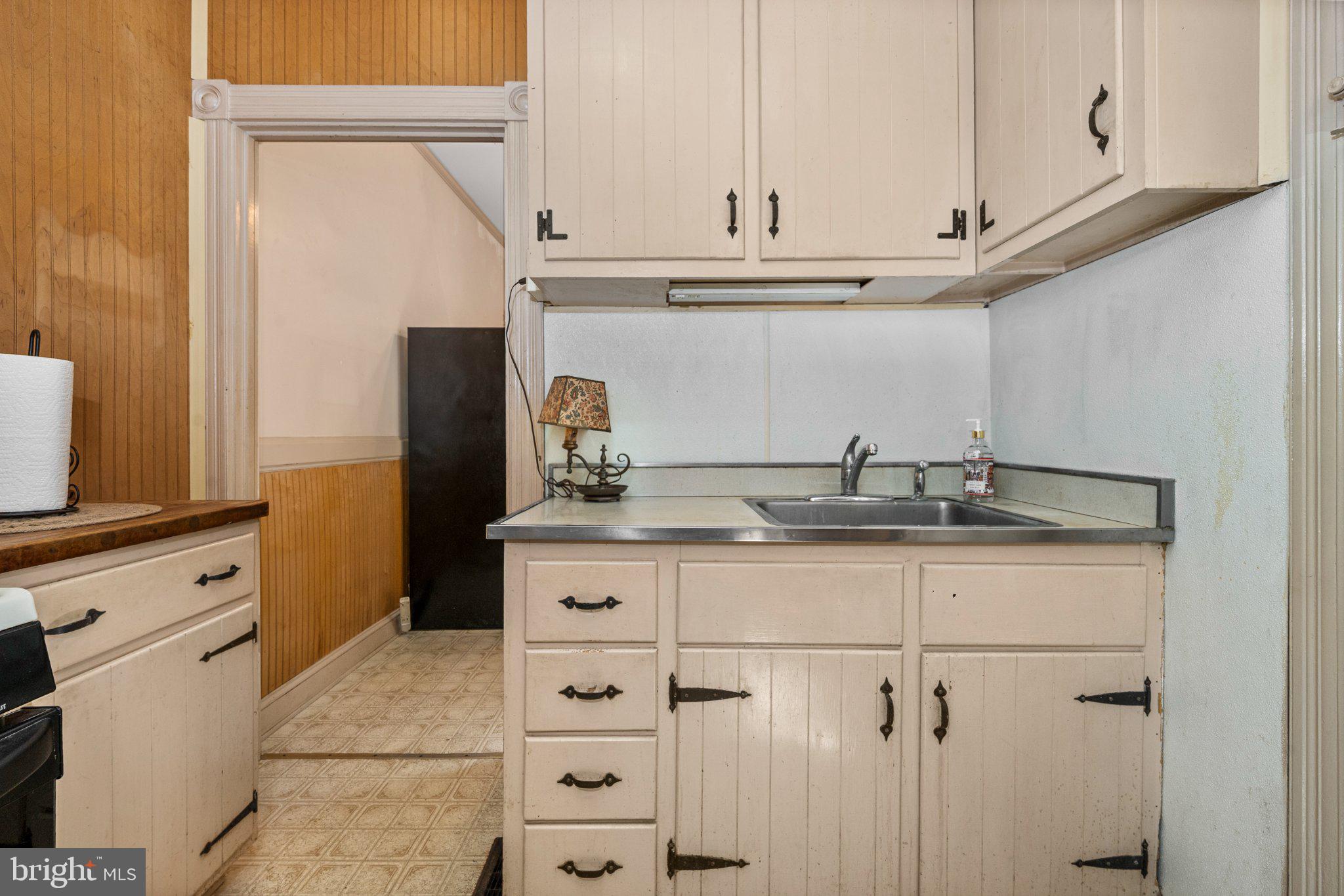 347 East Orange Street Lancaster, PA 17602 - Photo 10 of 27 Gallery Image 10
