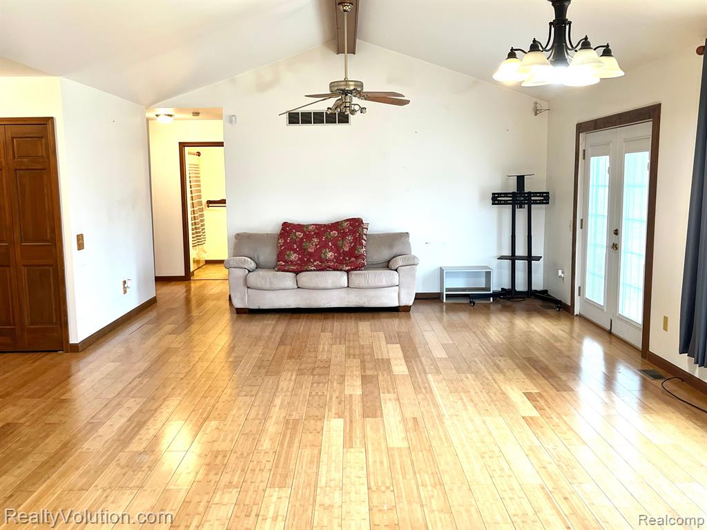 1707 South Elba Road Lapeer, MI 48446 - Photo 12 of 41