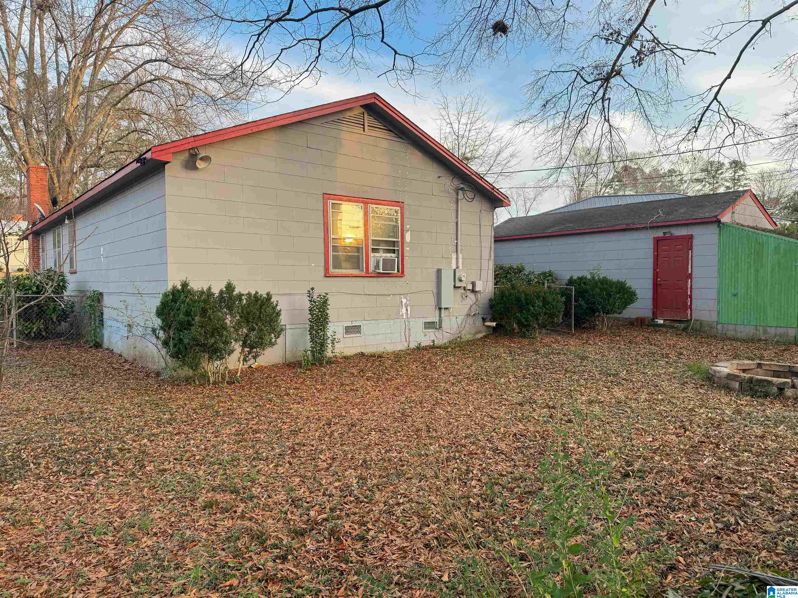 727 Glenwood Road Talladega, AL 35160 - Photo 7 of 16