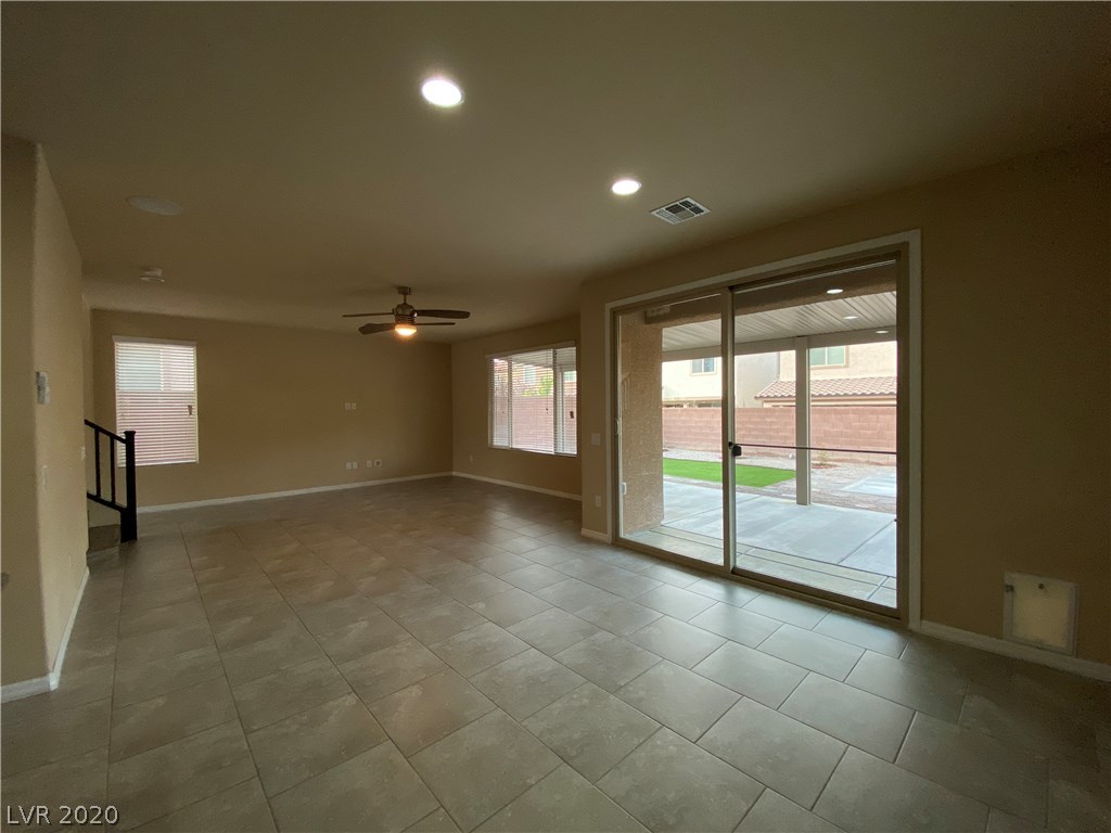 7692 Silver Baron Road Las Vegas, NV 89179 - Photo 7 of 25