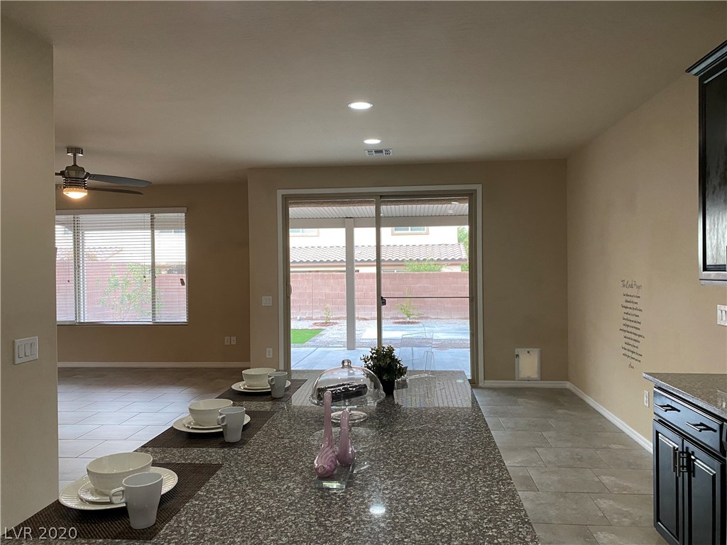 7692 Silver Baron Road Las Vegas, NV 89179 - Photo 8 of 25