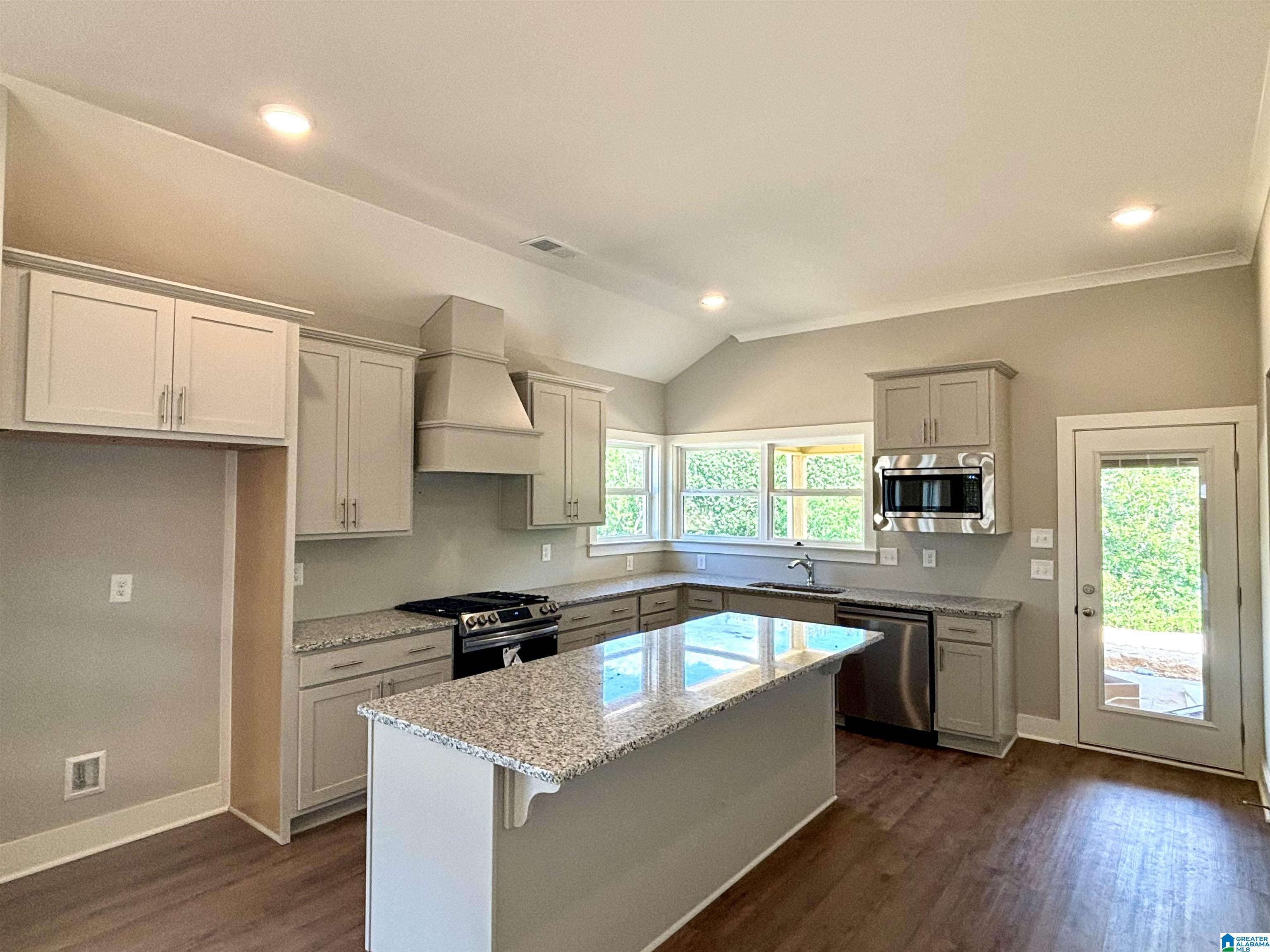 253 Sawmill Loop Birmingham, AL 35242 - Photo 4 of 16