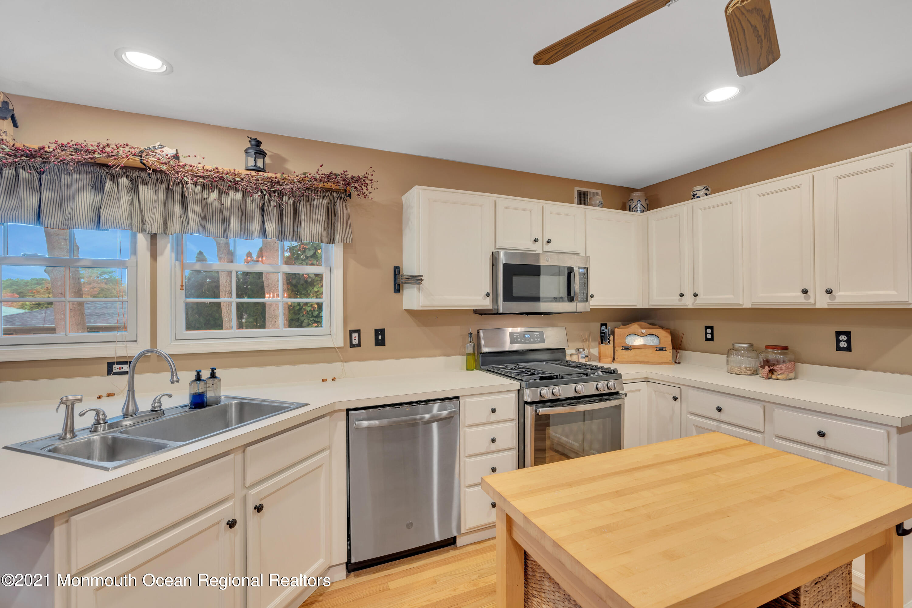 245 Lake Road Brick, NJ 08724 - Photo 25 of 97 029_dsc07854