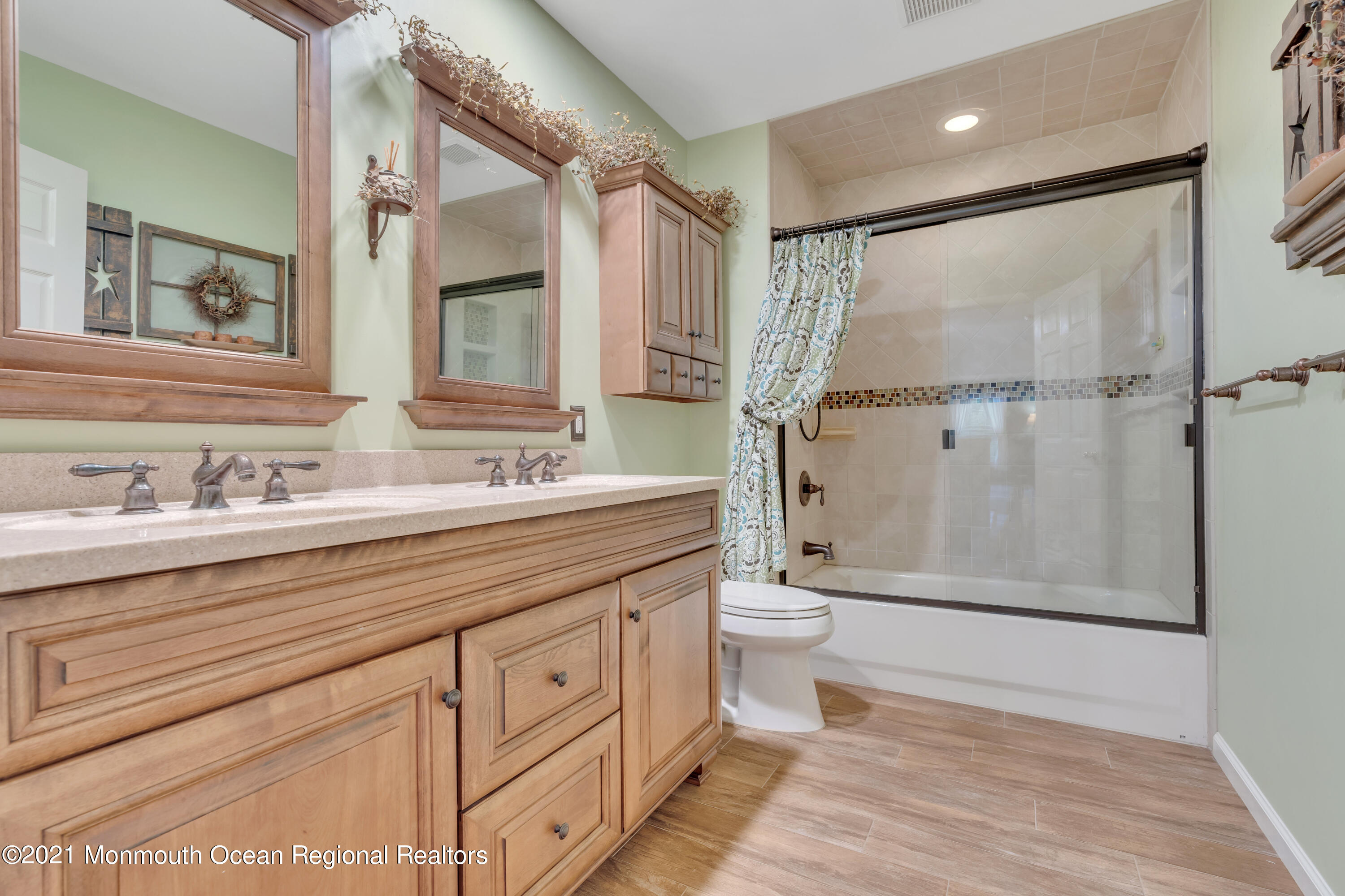245 Lake Road Brick, NJ 08724 - Photo 36 of 97 040_dsc07644