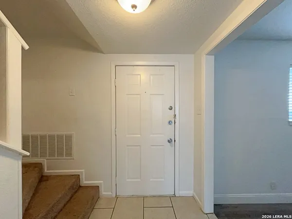 $1,550 | 6114 Royal Creek, San Antonio, TX 78239