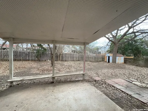 $1,550 | 6114 Royal Creek, San Antonio, TX 78239