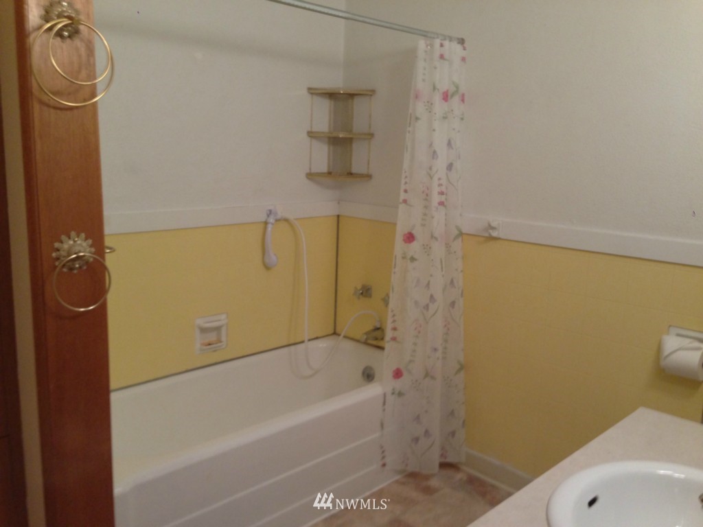 513 Riverside Drive Pateros, WA 98846 - Photo 15 of 19