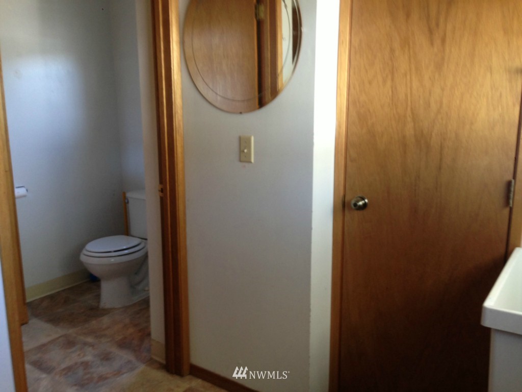 513 Riverside Drive Pateros, WA 98846 - Photo 17 of 19