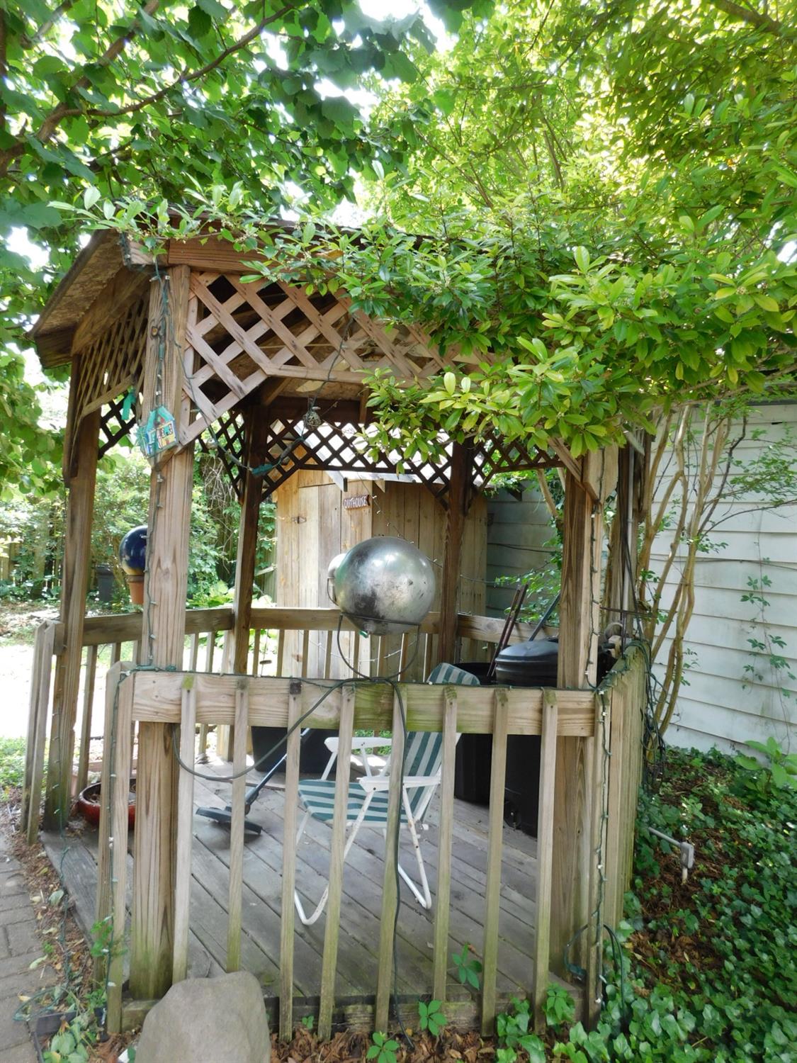 322 East 2nd Street Madison, IN 47250 - Photo 43 of 54 GAZEBO IN GARDEN SPACE