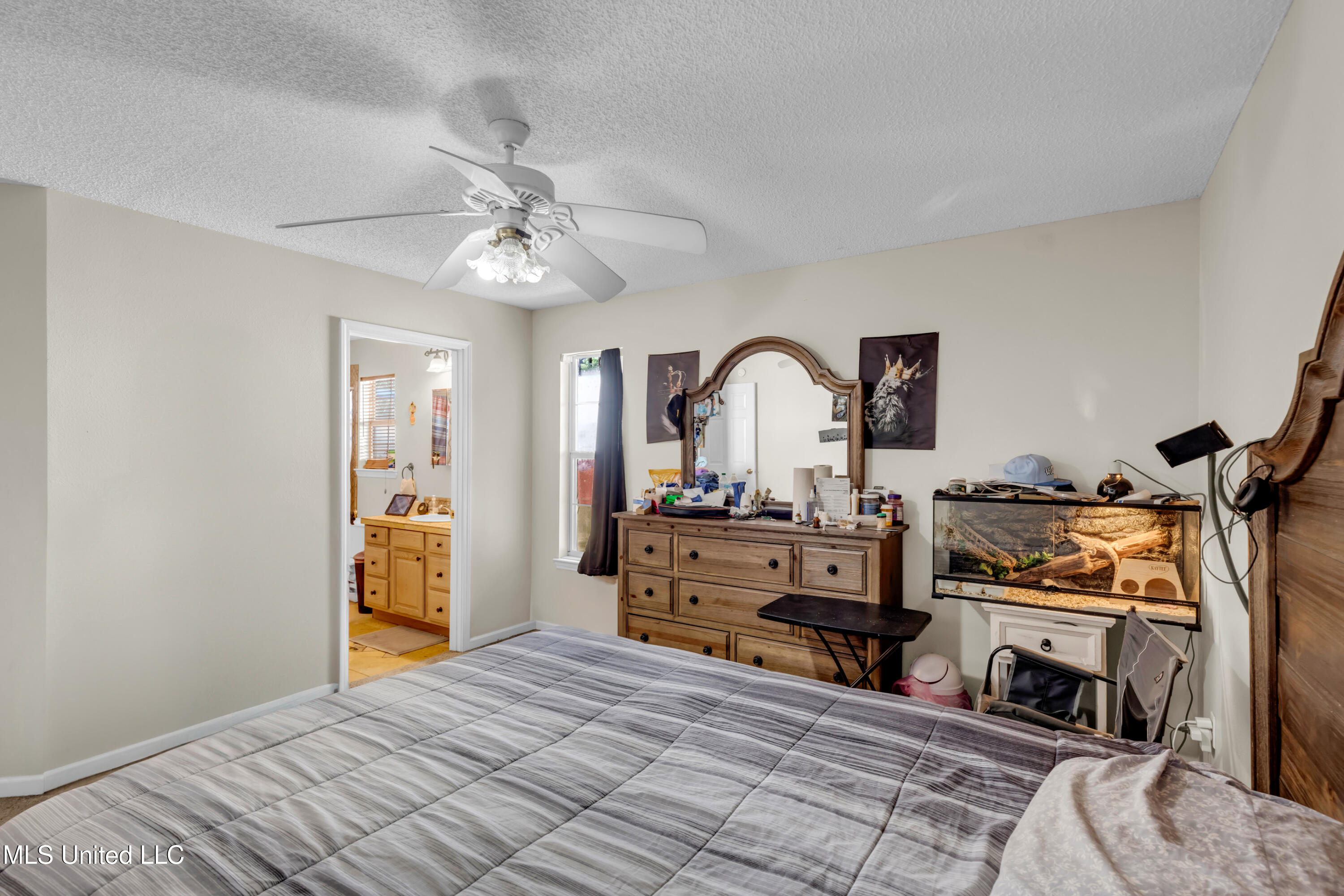 3005 Robalo Drive Gautier, MS 39553 - Photo 15 of 30 Primary Bedroom